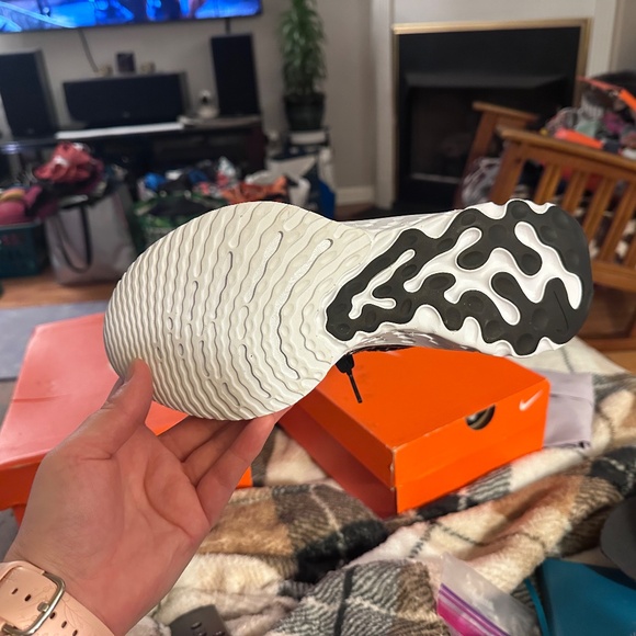 Women’s Nike Infinity Run FK 3 - Picture 3 of 5